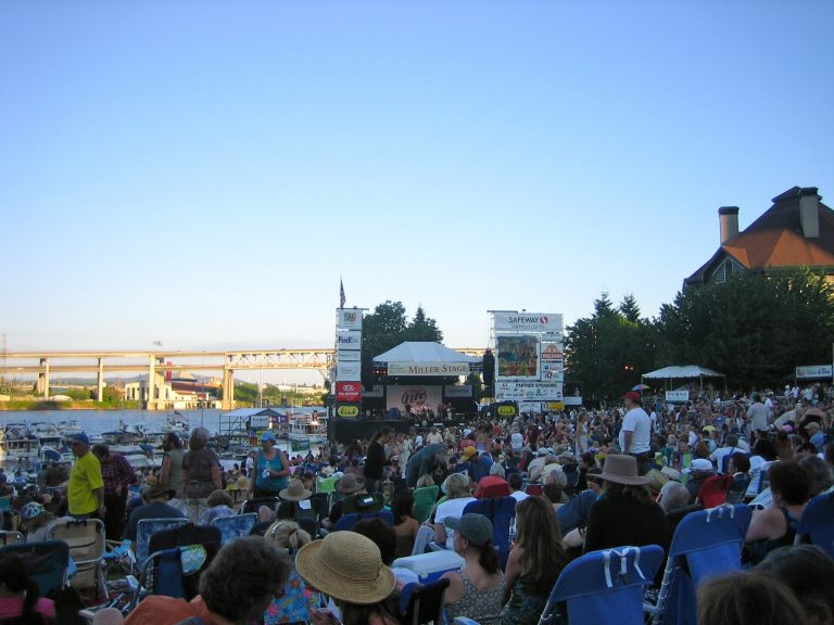 Waterfront Blues Festival - Photos from Chris Hardie