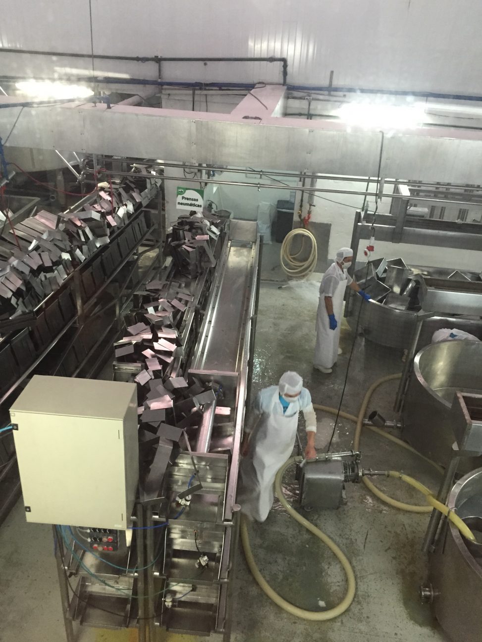 Monteverde Cheese Factory Photos from Chris Hardie